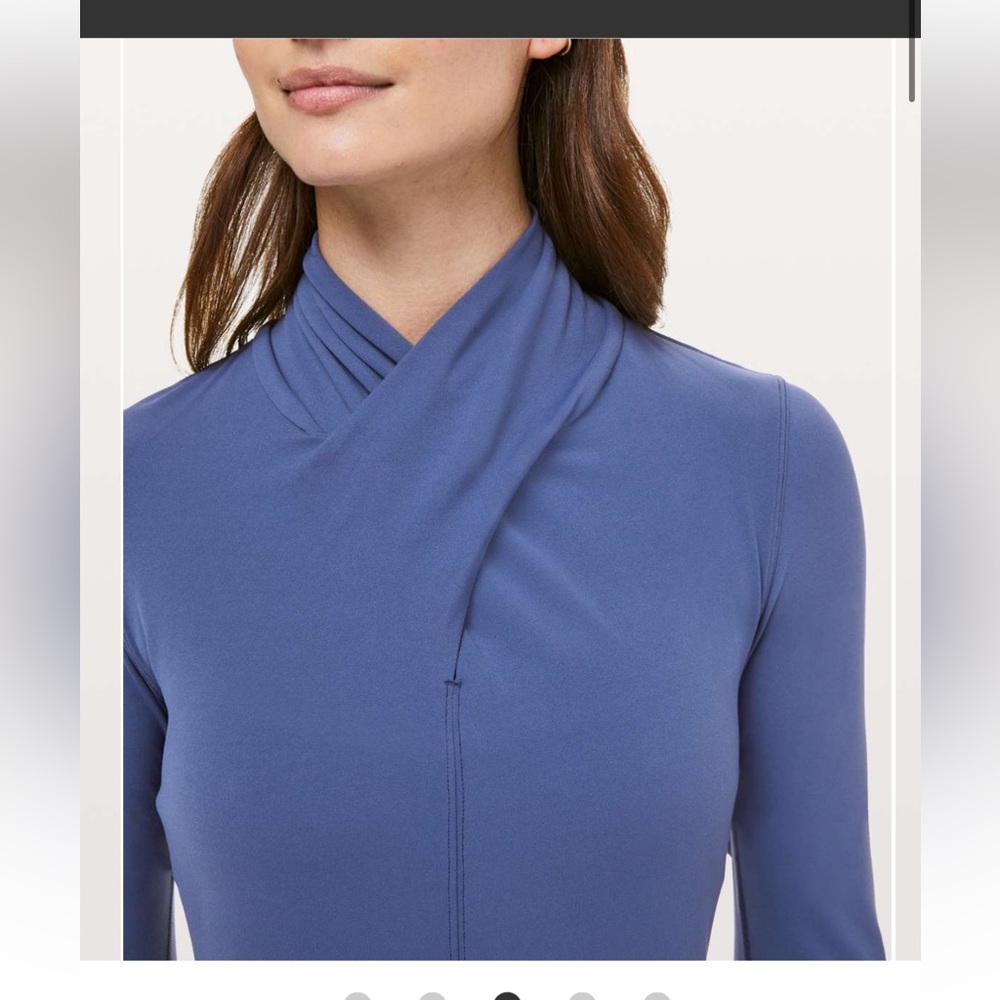Lululemon Ethereal Nulu Long Sleeve in Gatsby Blue with thumb holes size Med